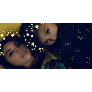 Meet your Posher, Dee